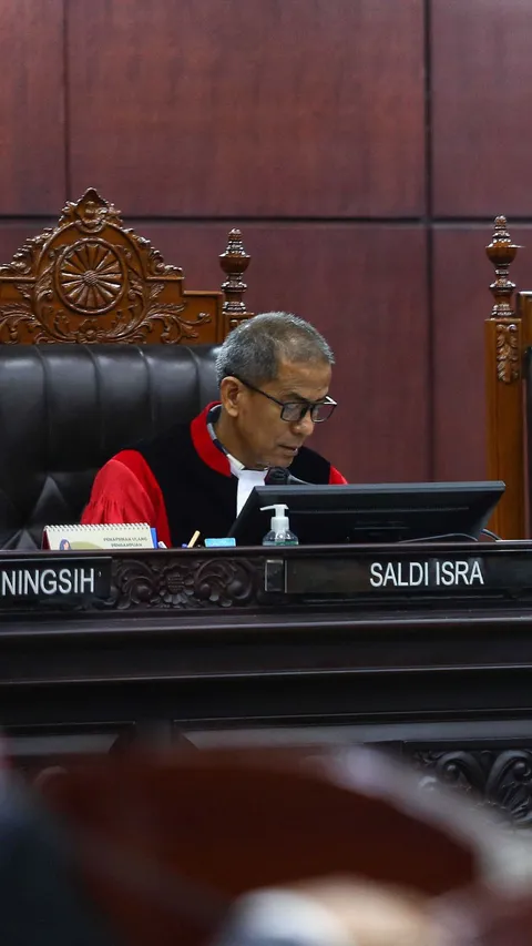 VIDEO: Hakim MK Saldi Isra Tersengat Ahli KPU Ucap "Kita Ribut-ribut, Pepesan Kosong"