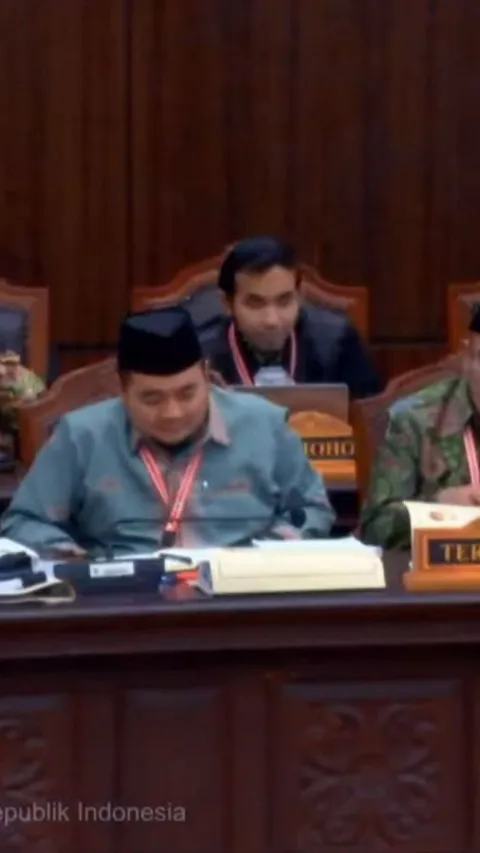 VIDEO: Bawaslu Ngaku ke Ketua MK, Sulit Jadikan Pertemuan Jokowi & Prabowo Pelanggaran Pemilu