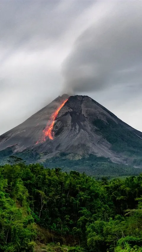 Mitos Gunung Merapi yang Bikin Merinding, dari Pasar Gaib hingga Gerbang Keraton