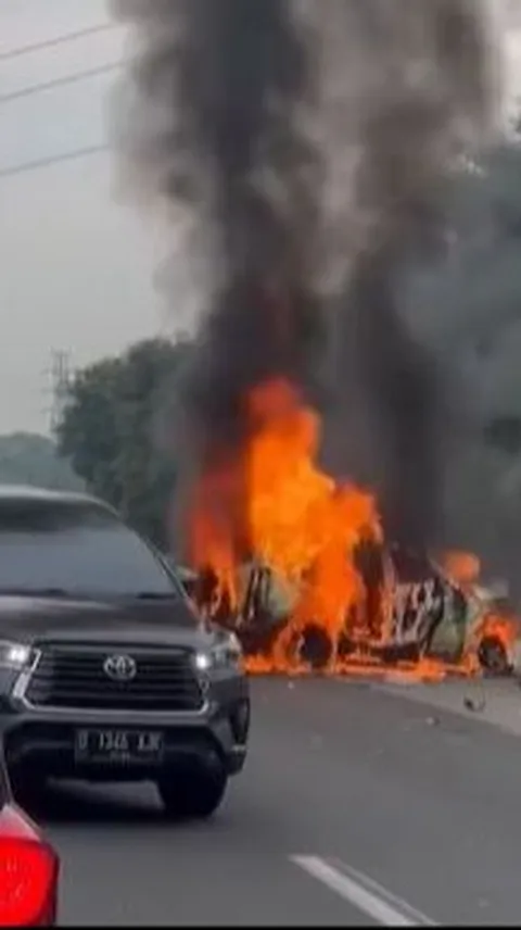 Polisi Pastikan Sopir Bus dan Toyota Rush Sehat Usai Kecelakaan di KM 58 Tol Jakarta-Cikampek