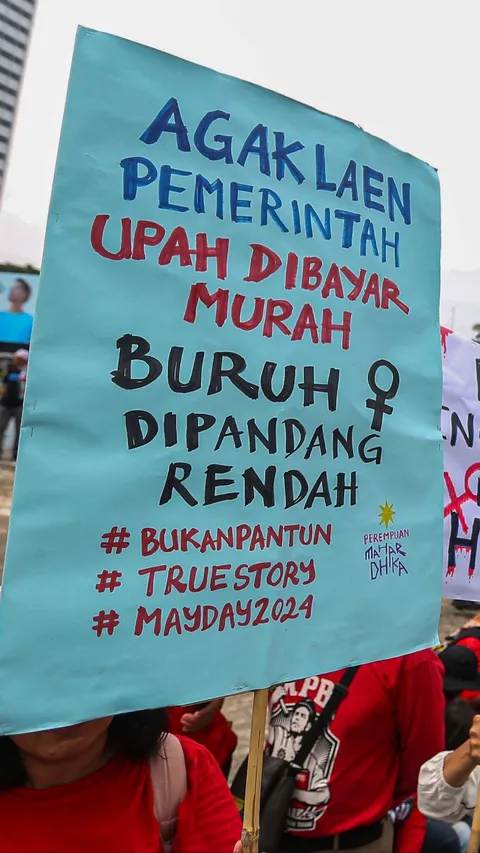 FOTO: Momen Massa May Day di HI Singgung Pemerintah 