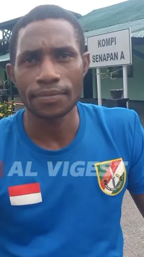Prajurit TNI Asal Papua Pakai Gelang 