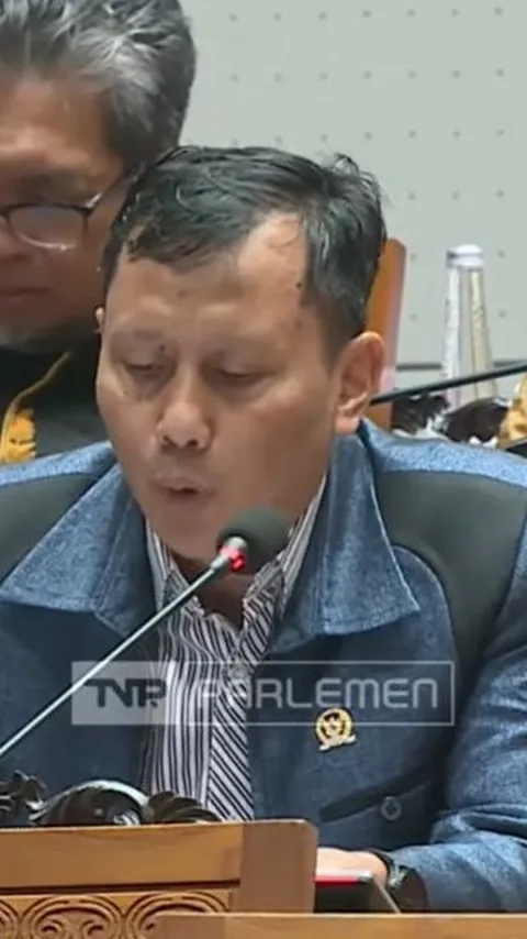 VIDEO: Keras! PKS Sentil Kerjasama Pertanian Indonesia dan China: Nanti Ada Impor Petani Juga