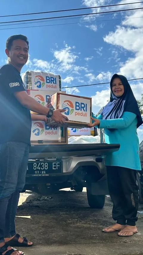 BRI Peduli Salurkan Bantuan untuk Warga Terdampak Banjir di Sumatera Barat