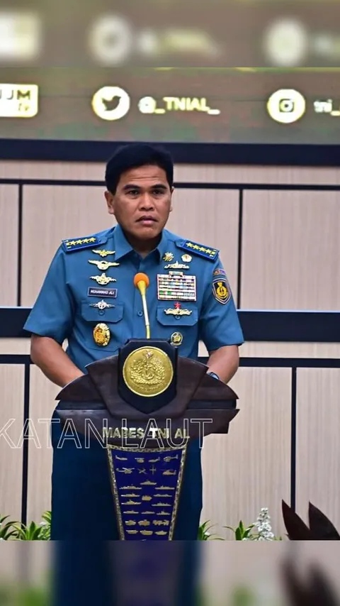 Potret Prajurit TNI AL Berangkat Haji, Kasal Muhammad Ali Beri Pesan Penting