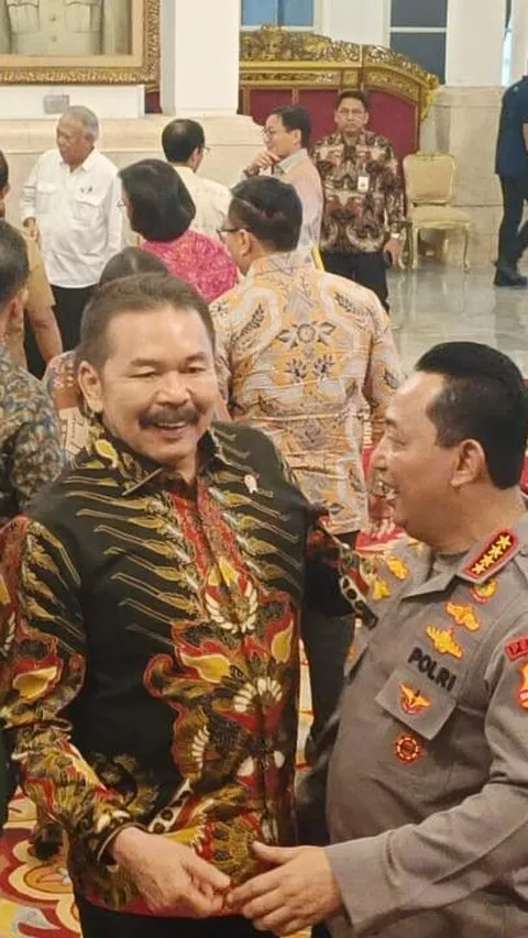 Jaksa Agung Rangkul dan Genggam Tangan Kapolri Usai Isu Jampidsus Dikuntit Densus 88, Beri Pesan Begini