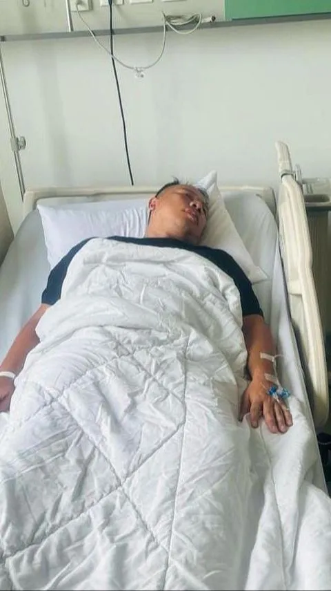 Jatuh Sakit, Vicky Prasetyo Dilarikan ke Rumah Sakit 
