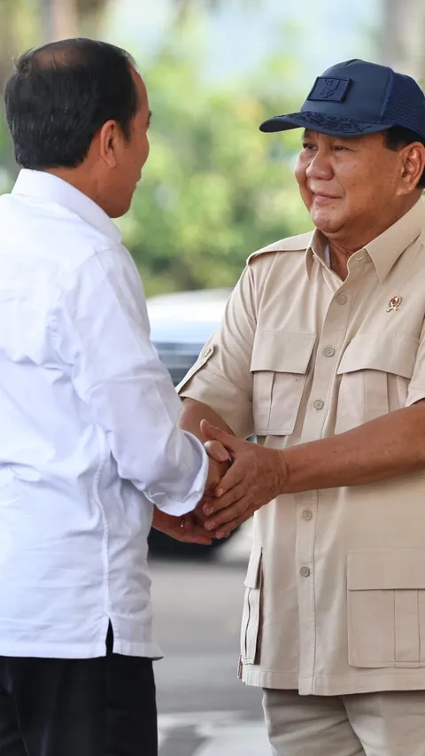 Hampiri Jokowi ke Bandara Halim, Prabowo Ucapkan Selamat Ulang Tahun Secara Langsung