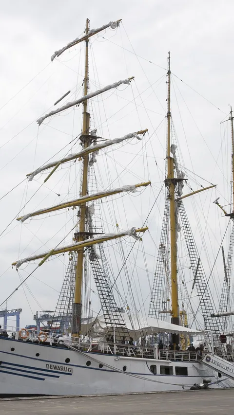 Muhibah Budaya Jalur Rempah KRI Dewaruci Singgah di Melaka, Perkuat Hubungan Indonesia-Malaysia