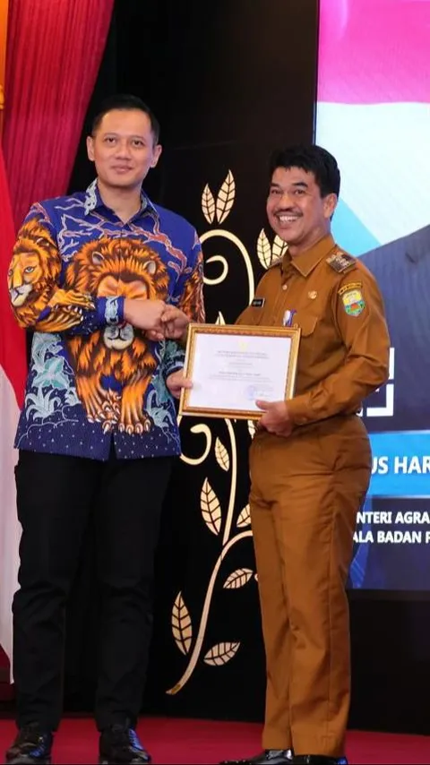 Menteri AHY Beri Penghargaan 4 Pemerintah Kabupaten/Kota di Jambi atas Kontribusi Meringankan BPHTB