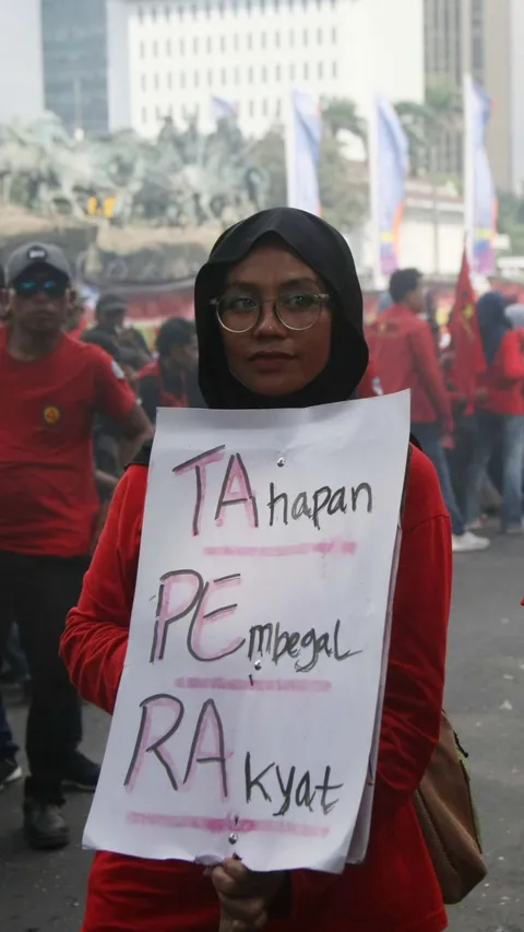 FOTO: Dinilai Tidak Pro Rakyat, Massa Buruh Bersama Masyarakat Menolak Program Tapera