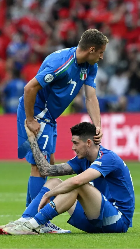 FOTO: Momen Italia Merana Dibantai Swiss di Euro 2024, Juara Bertahan Angkat Koper Duluan