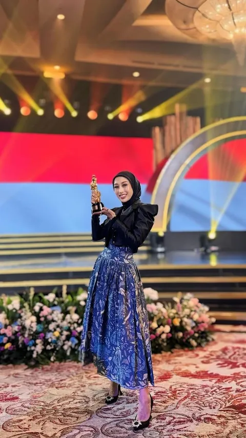 Ini Sosok Dokter Cantik yang Raih Penghargaan di RA Kartini Award