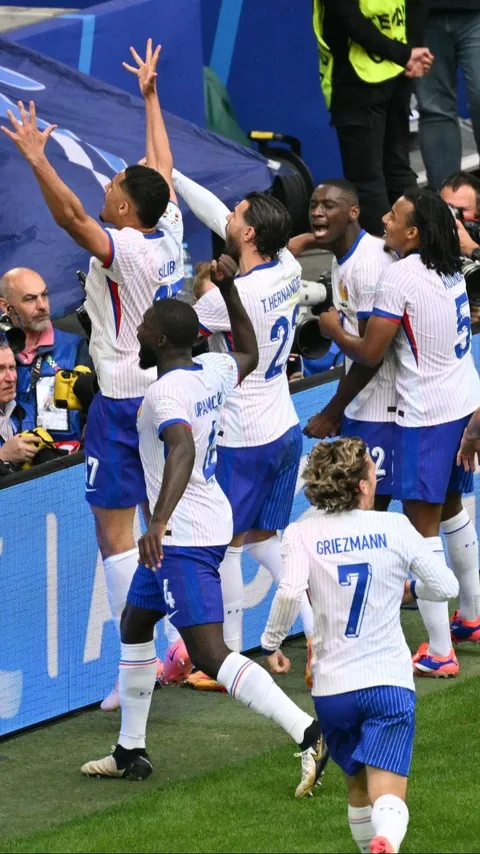 FOTO: Berkah Gol Bunuh Diri, Prancis Tumbangkan Belgia dan Melenggang ke Perempat Final Euro 2024