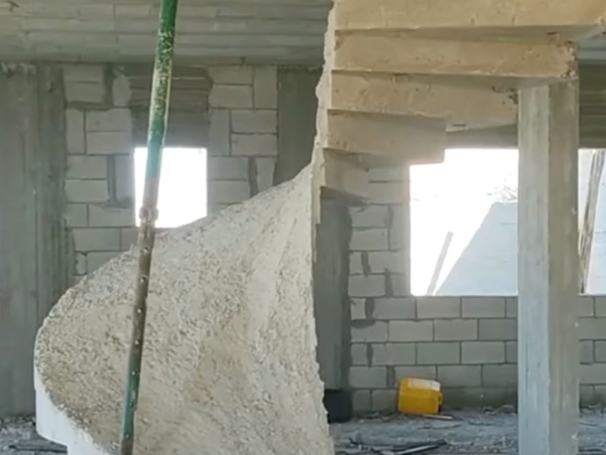 Tangga Melingkar Dibuat Tanpa Pijakan, Warganet: Rumah Spiderman