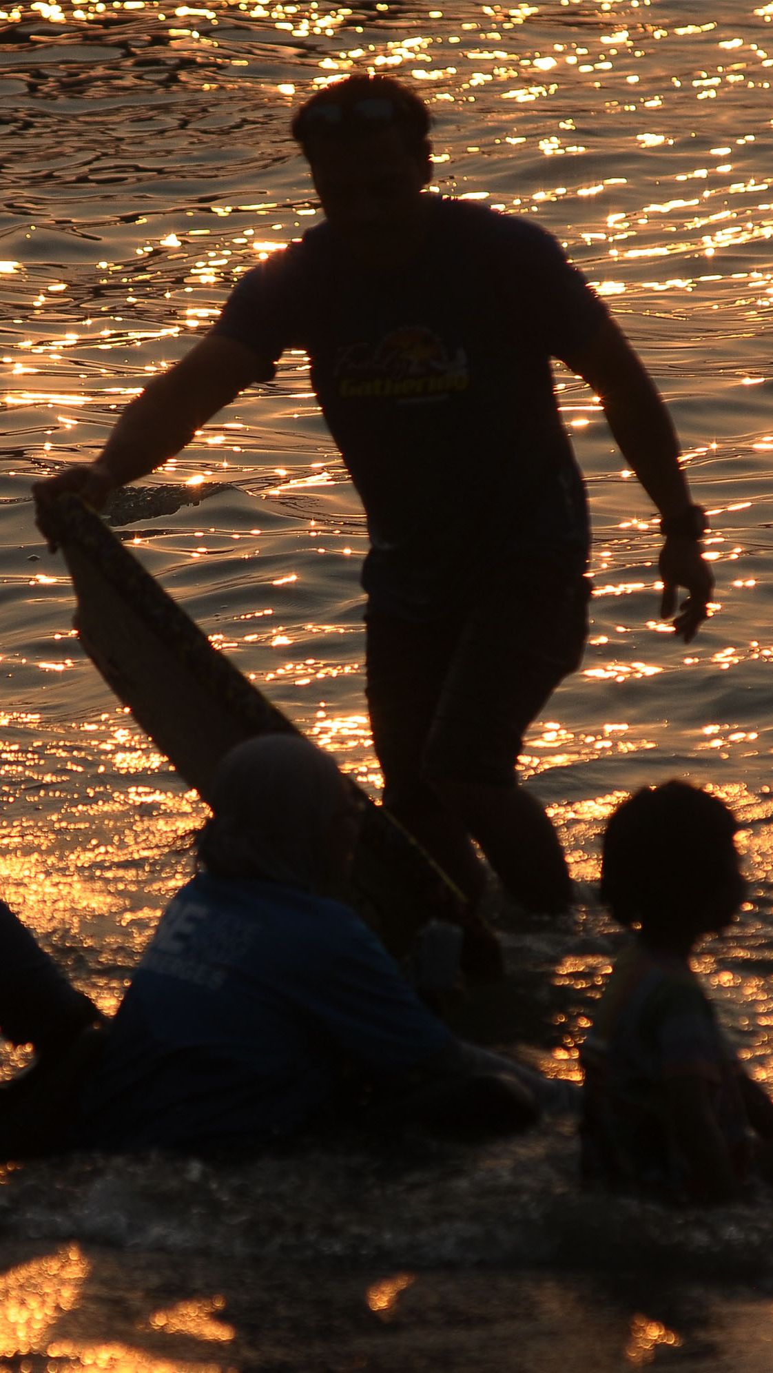 Seperti diketahui, Pantai Anyer merupakan ikon wisata Anyer yang sudah terkenal dengan keindahan pantainya yang eksotis.