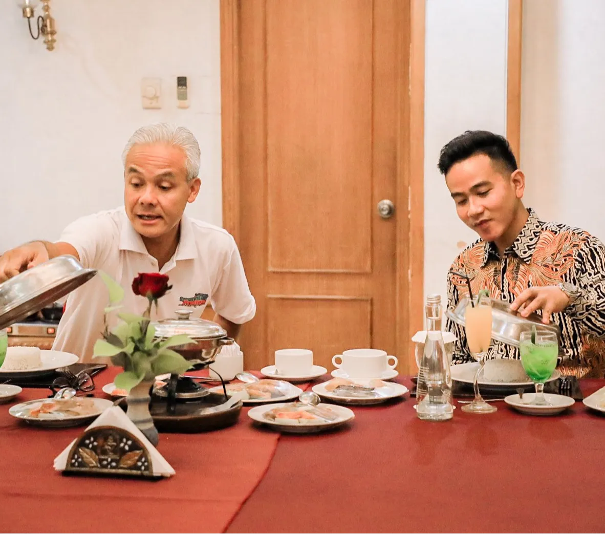 Direktur Eksekutif Institute for Democracy & Strategic Affairs (INDOSTRATEGIC) Ahmad Khoirul Umam mengatakan, ada potensi perlawanan dari PDIP jika Gibran bisa maju sebagai Cawapres Prabowo.