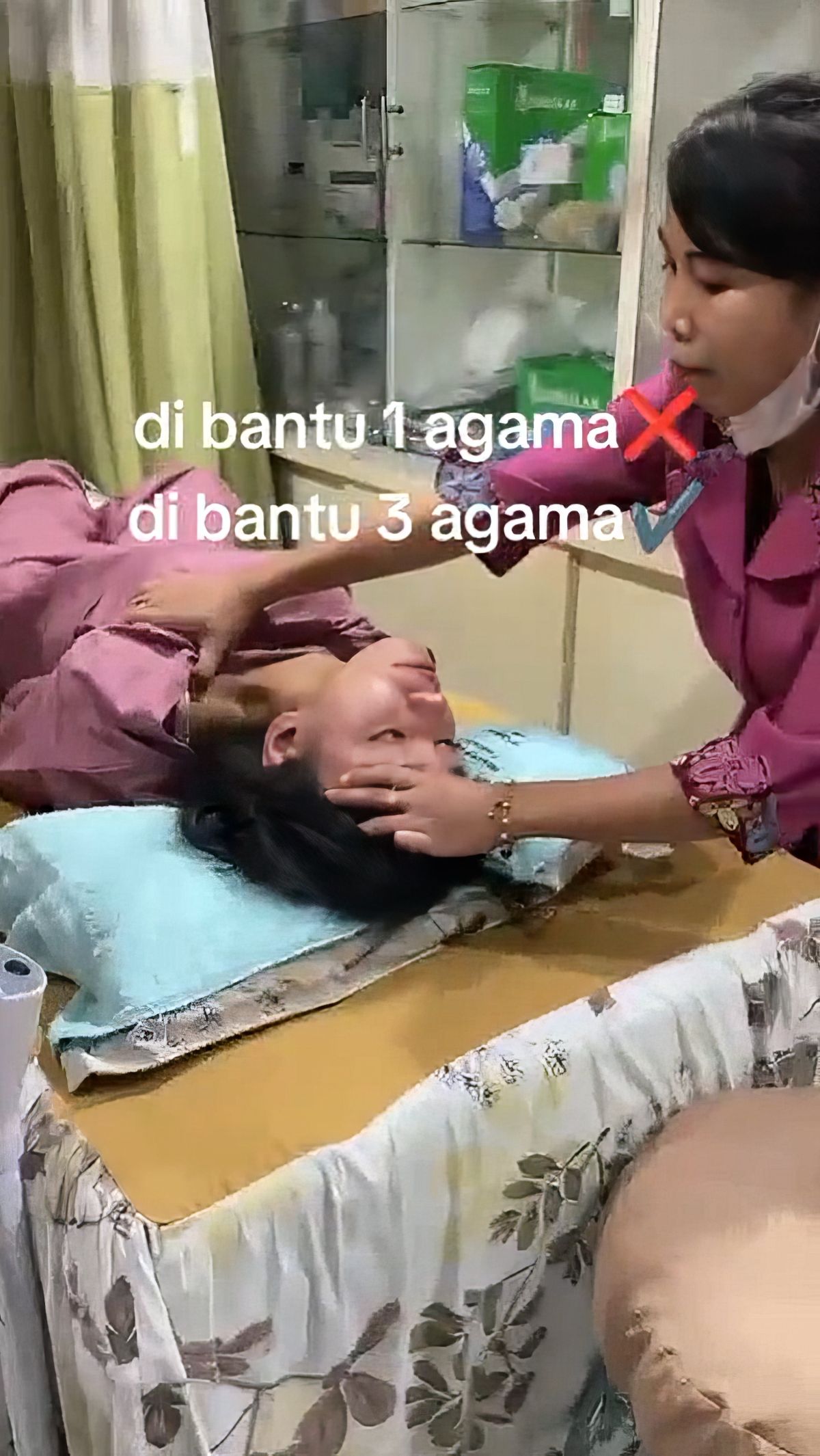 Momen Rukyah Perempuan Kesurupan Bukannya Menegangkan Malah Bikin Ngakak
