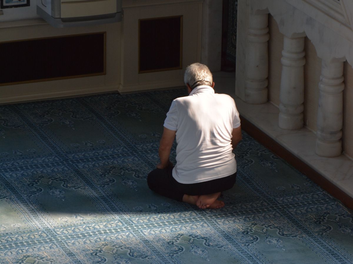Melampaui Pahala Orang Puasa