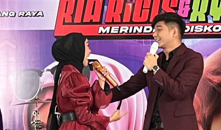 Tampil Mesra