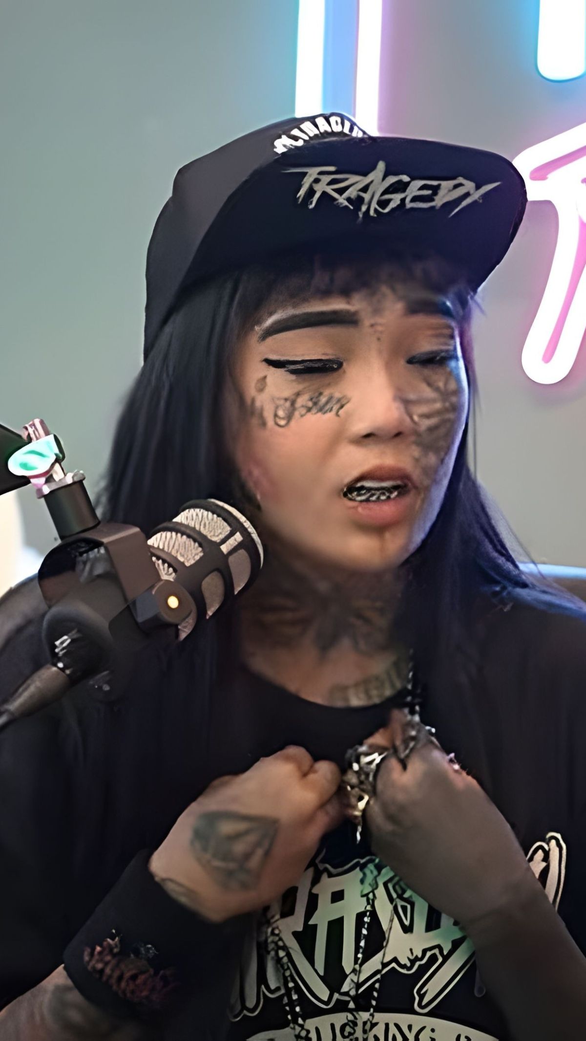 Kabar Terbaru Wanita Punk Indonesia Mondy Tatto Usai Dilaporkan Ustaz Malaysia ke Polisi
