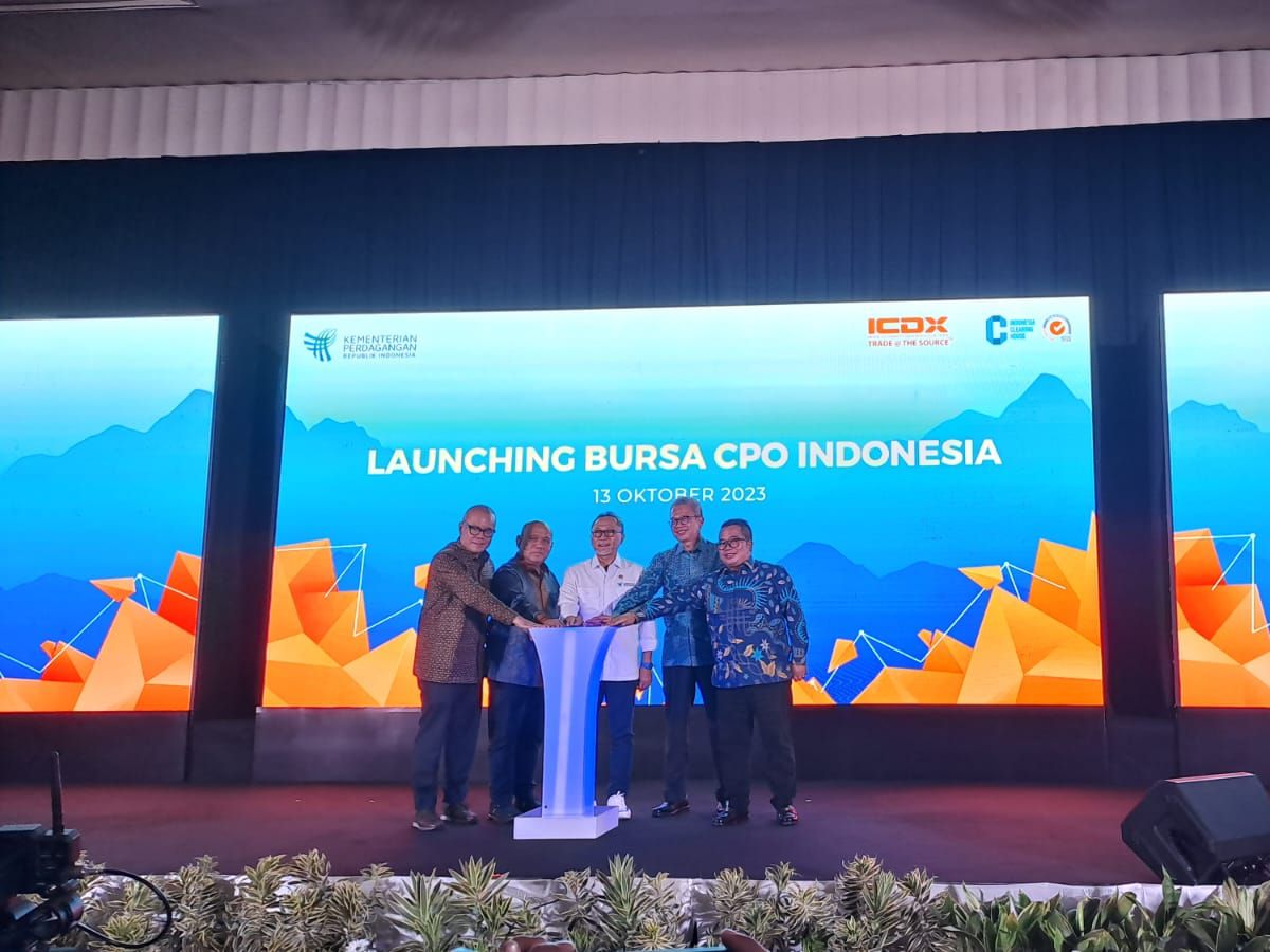 Bursa CPO Resmi Diluncurkan, Harga Kelapa Sawit Indonesia Tak Lagi ...