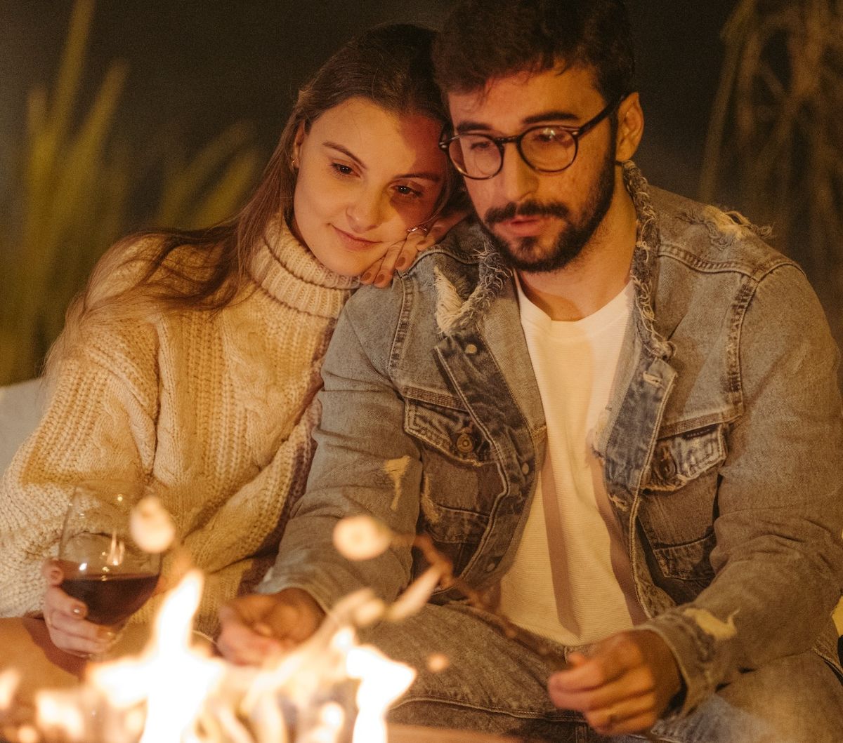 10-fun-things-to-do-on-halloween-for-couples-delightful-ways-to-have-a