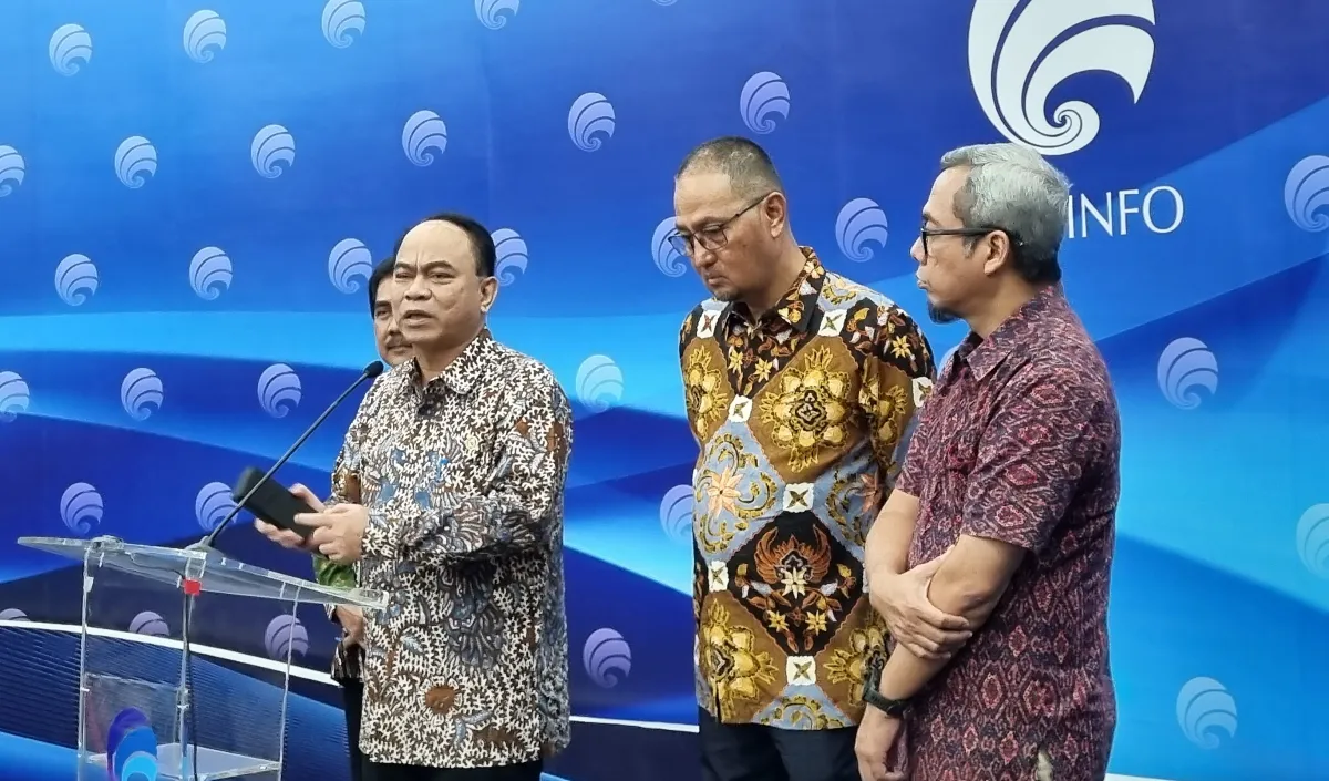 Budi mengklaim selama tiga bulan menjabat Menkominfo sudah memberantas hampir 400 ribu konten judi online. Kinerja itu diklaim Budi lebih baik dibandingkan menteri sebelumnya.<br>