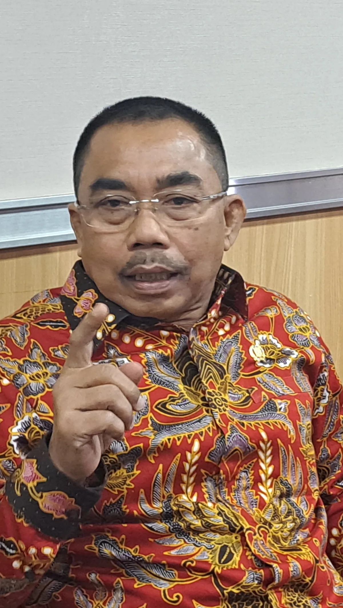 Profil Ketua Fraksi PDIP DPRD DKI Gembong Warsono yang Tutup Usia Hari Ini