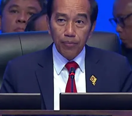 Jokowi mengaku tidak ikut campur urusan Pilpres, termasuk peluang anaknya.