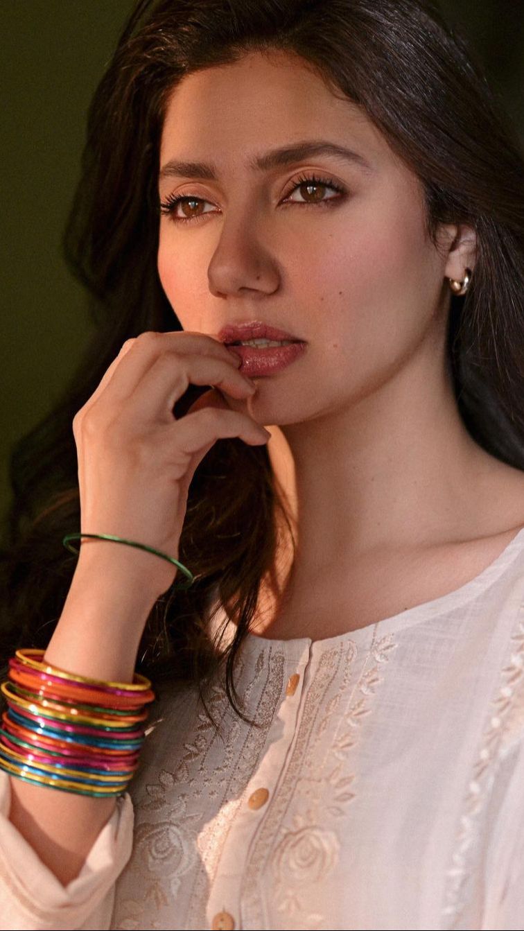 Mahira Khan was born in 1984. She is Pakistan's biggest superstar. She has been praised for playing different roles and characters since debut in 2011.<br><br>The actress is paid around Rs. 3 ($3600) to 5 lakhs ($6000) per episode.