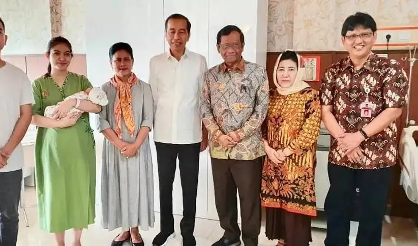 Artinya dengan Pak Jokowi juga tidak ada masalah menurut saya. Karena meskipun mungkin tidak mendorong tapi pasti tidak ada masalah gitu.
