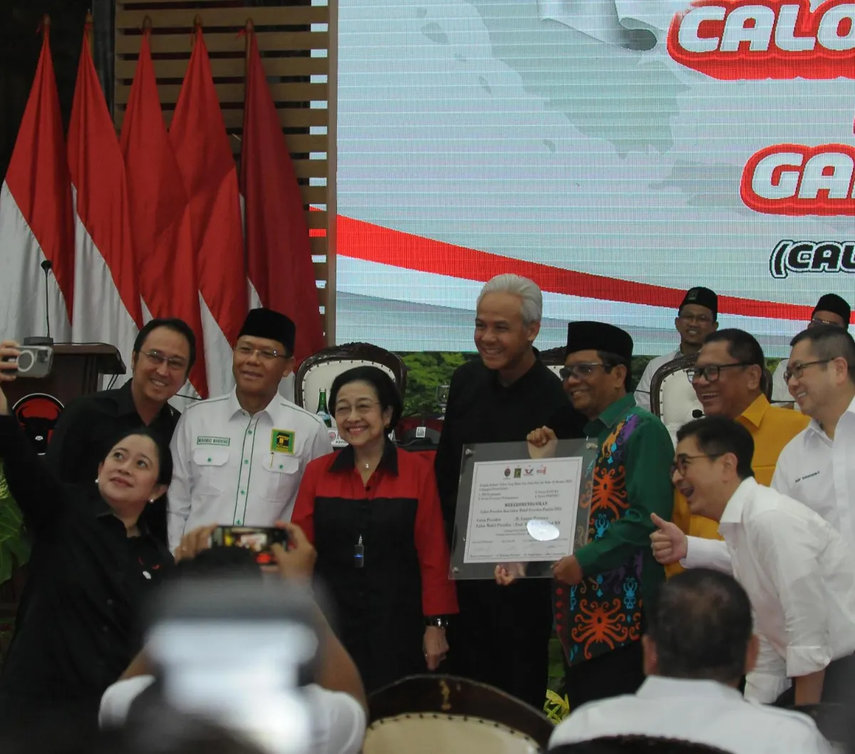 Berarti bawa badan saja?<br><br><i>Saya bawa badan dan bawa ide saja. </i><br>
