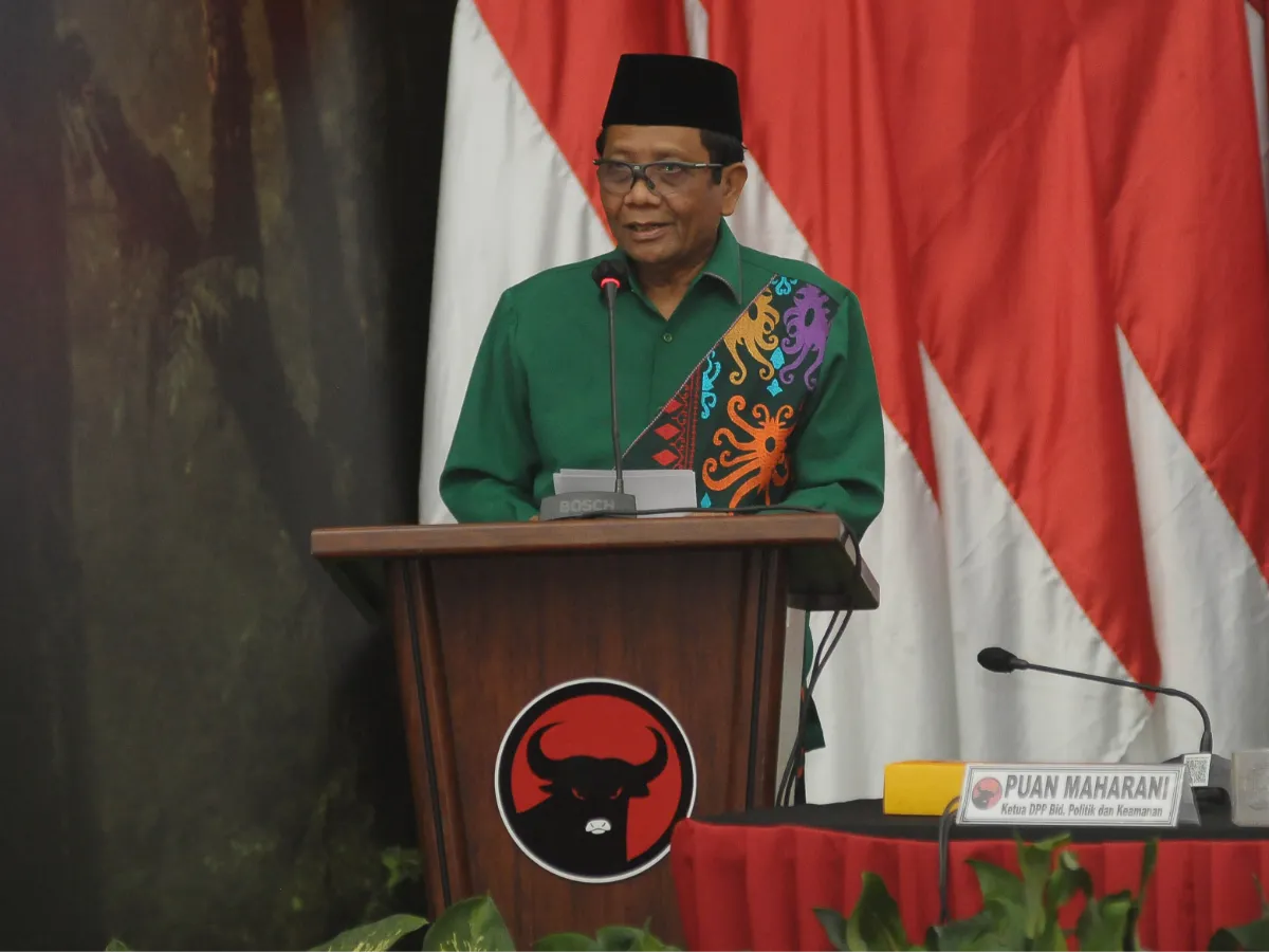Wawancara Khusus Mahfud MD: Biaya Cawapres dan Peran Jokowi