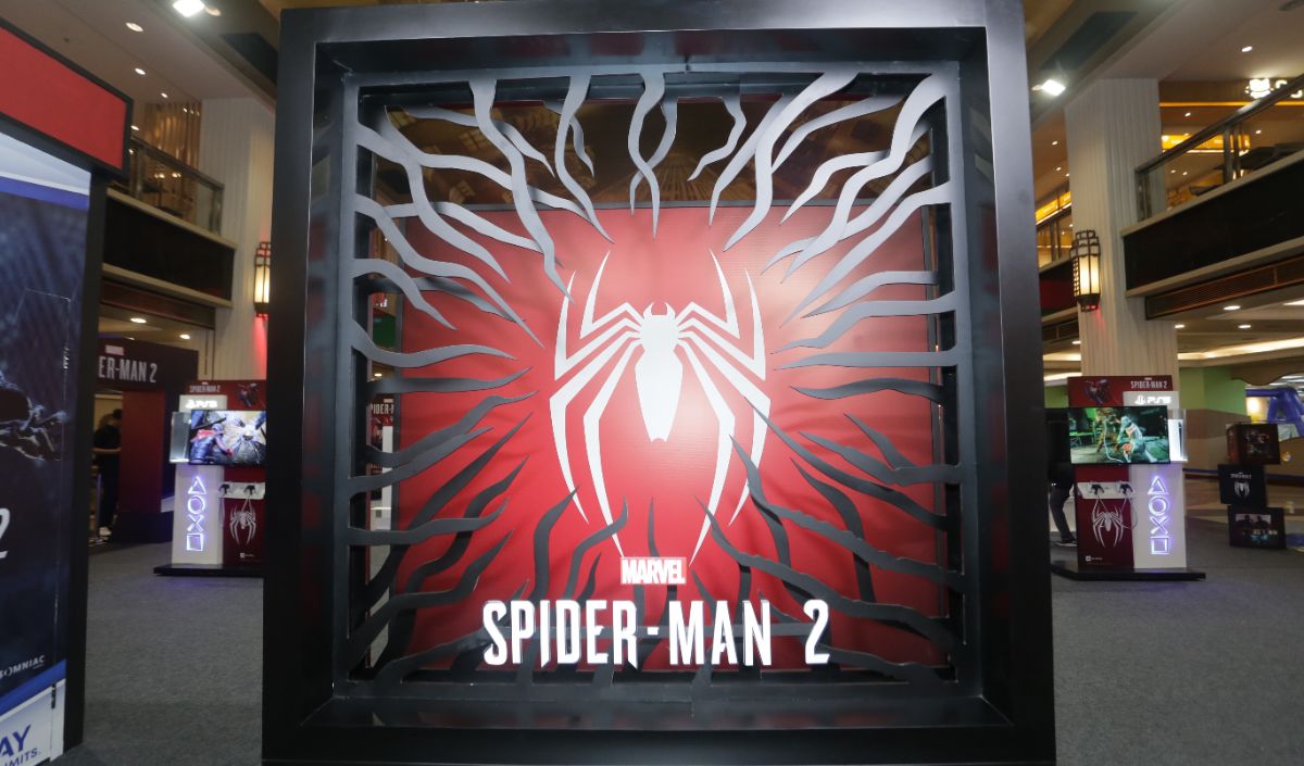 Symbiote Photo Corner