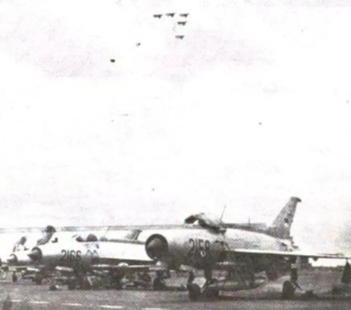 Foto-Foto Langka Kekuatan TNI AU Tahun 1960an, Pantas Dijuluki Macan Asia