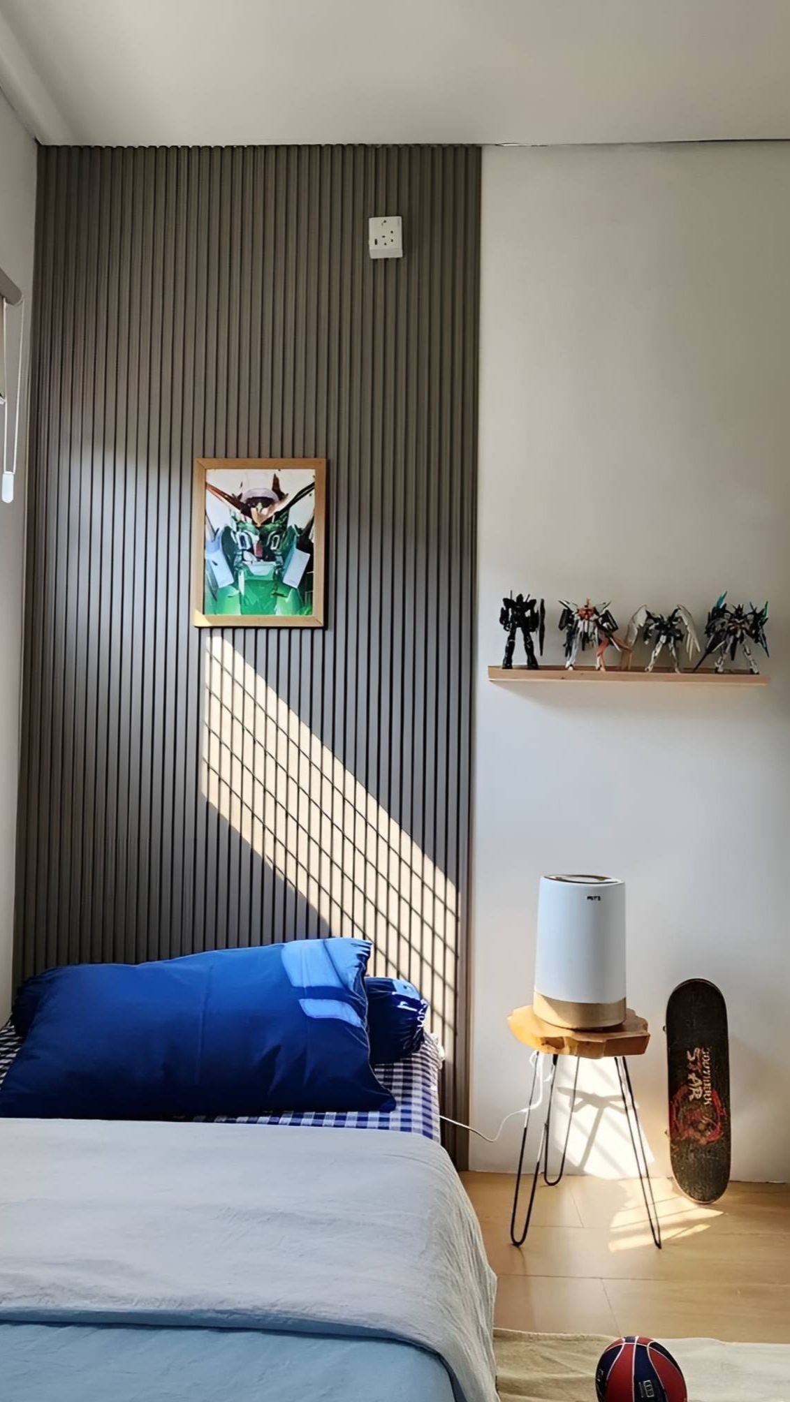 Aksen Wall Panel untuk Kamar Anak Lelaki