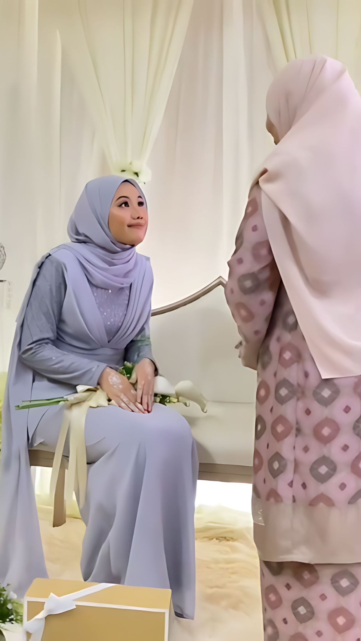 Dihampiri Calon Mertua
