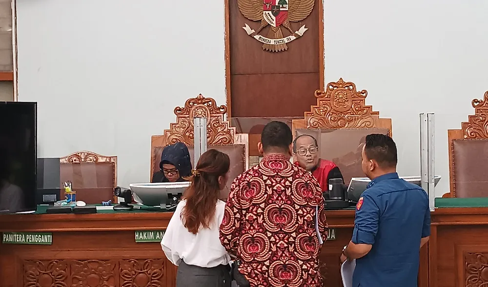 Sofiah Balfas ditetapkan tersangka kasus korupsi proyek pembangunan Tol MBZ.<br>