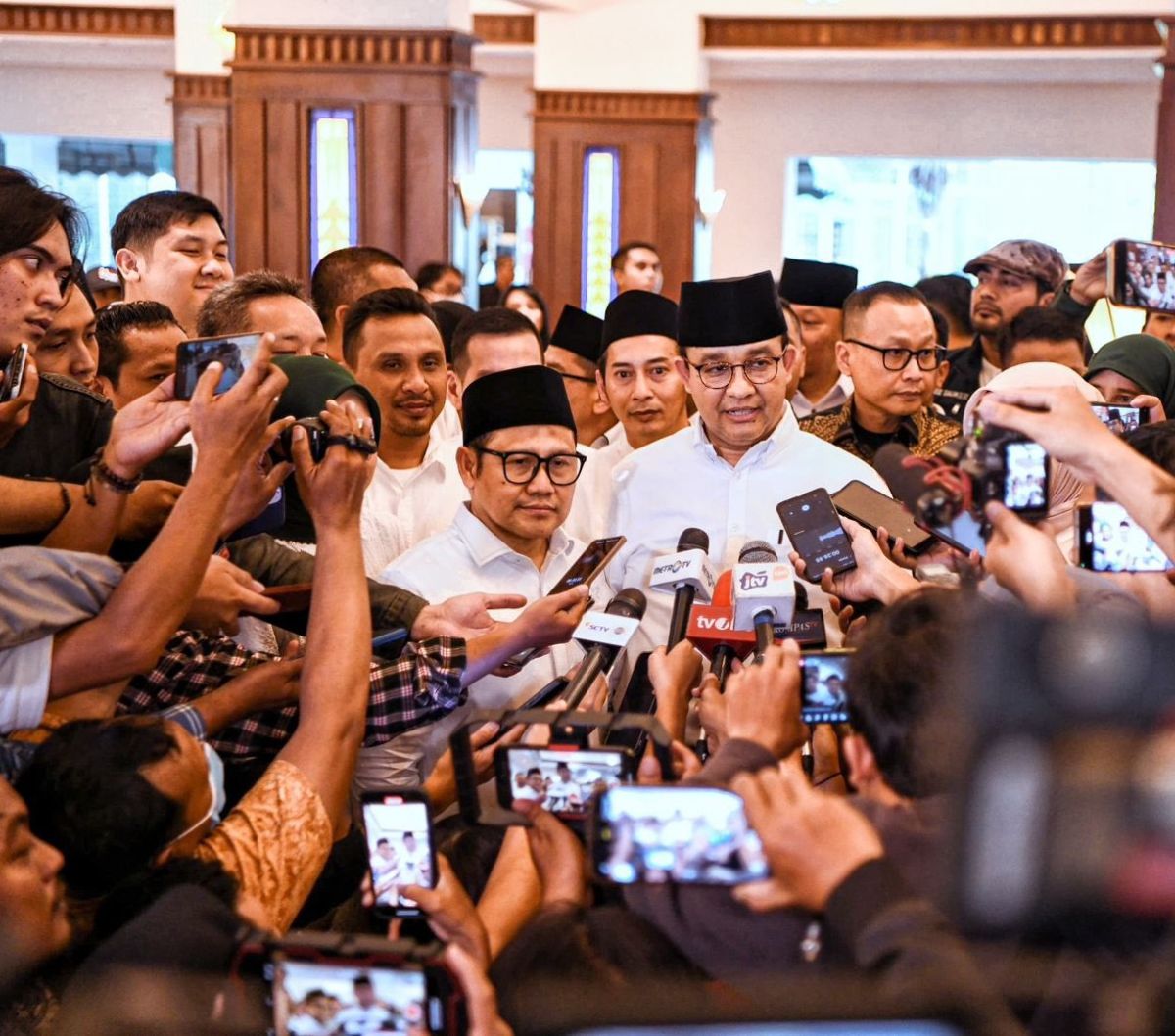 Survei Indikator: Survei Indikator: Ganjar Teratas di Jatim, Unggul 10,1% dari Prabowo Pascadeklarasi Anies-Cak Imin