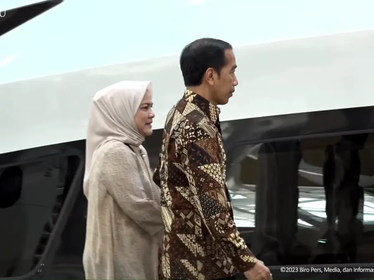 Asyik, Naik Kereta Cepat Jakarta-Bandung Whoosh Masih Gratis