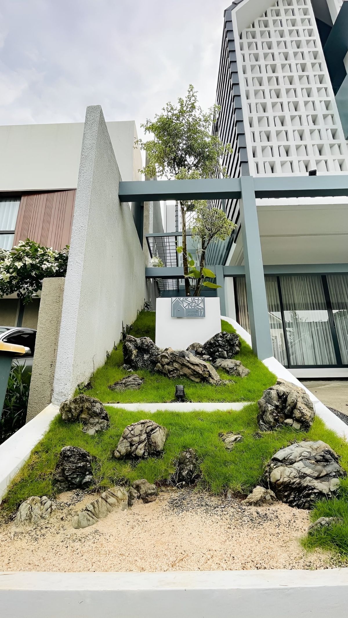 Hias Taman dengan Konsep Zen ala Jepang, Asri dan Minimalis