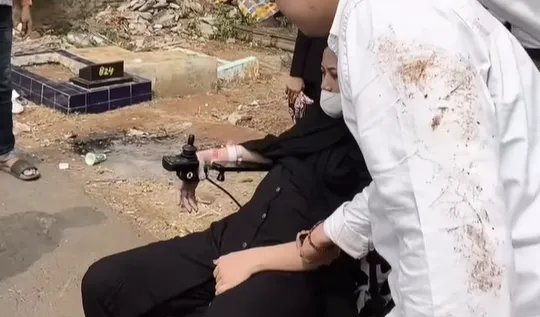 Hadiri Pemakaman