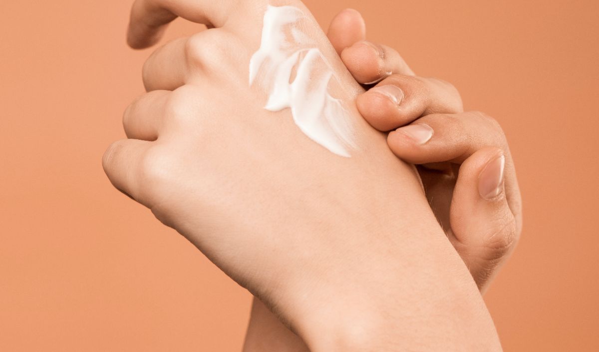 Rutin Menggunakan Sunscreen