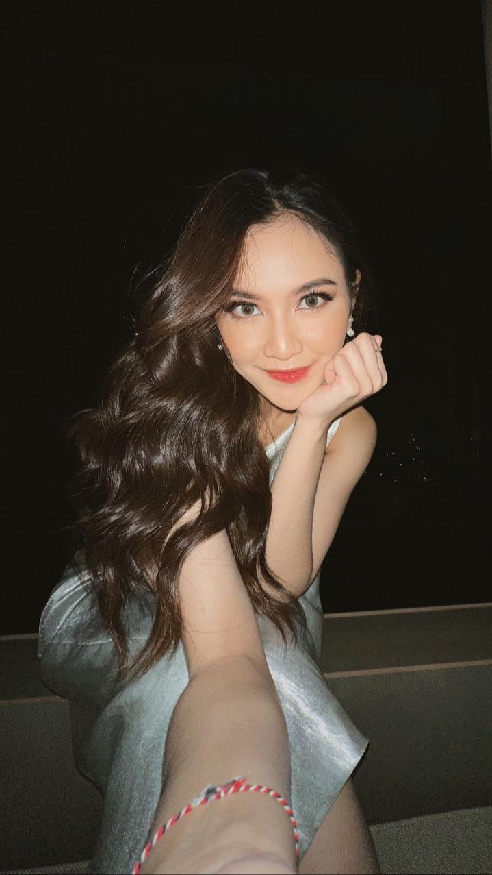 Glam Korean Makeup