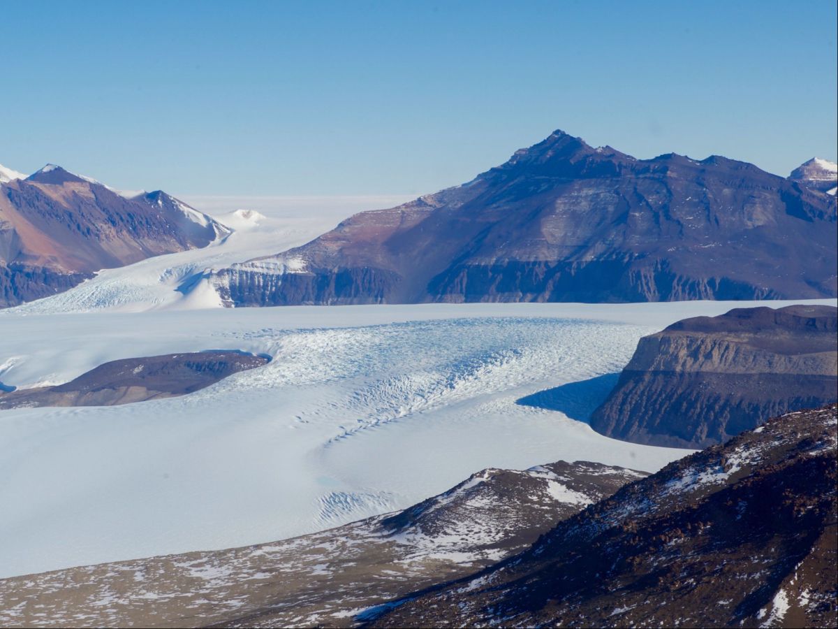 4. McMurdo Dry Valley - Antarctica<br>