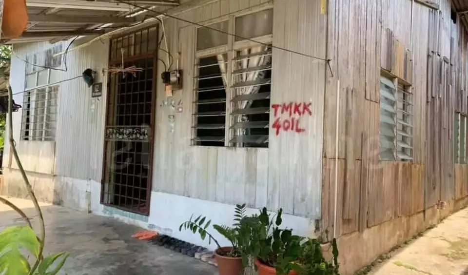 Bagian depan rumah