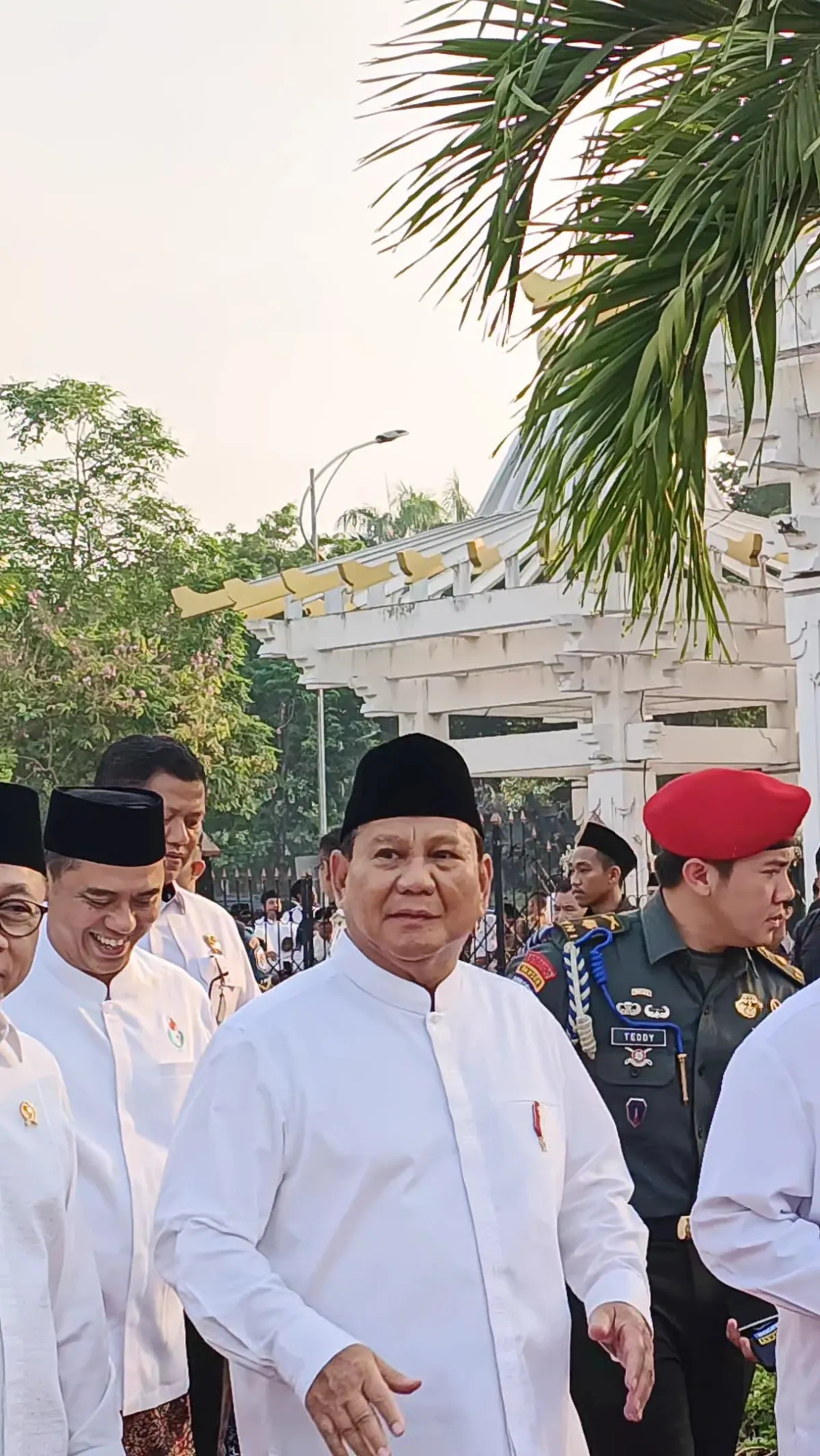 VIDEO: Pertemuan Penting Prabowo, Airlangga Dan Jokowi Usai Usung ...