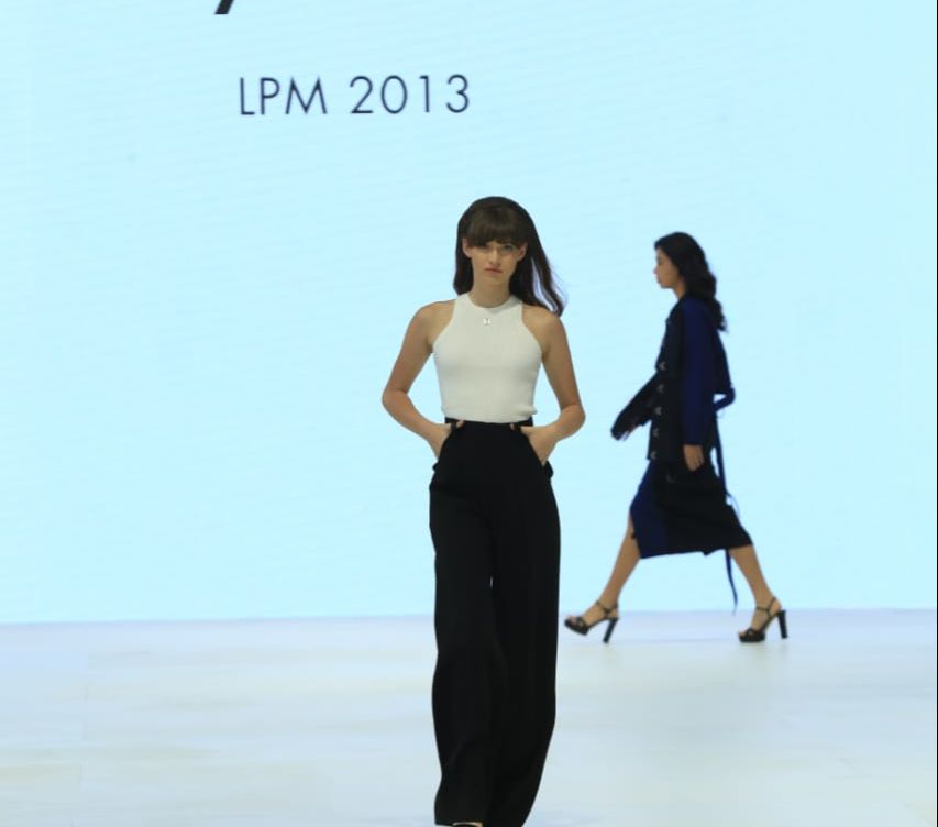 Jakarta Fashion Week 2024 Dibuka, Tengok Koleksi Desainer Di Tiap Generasi