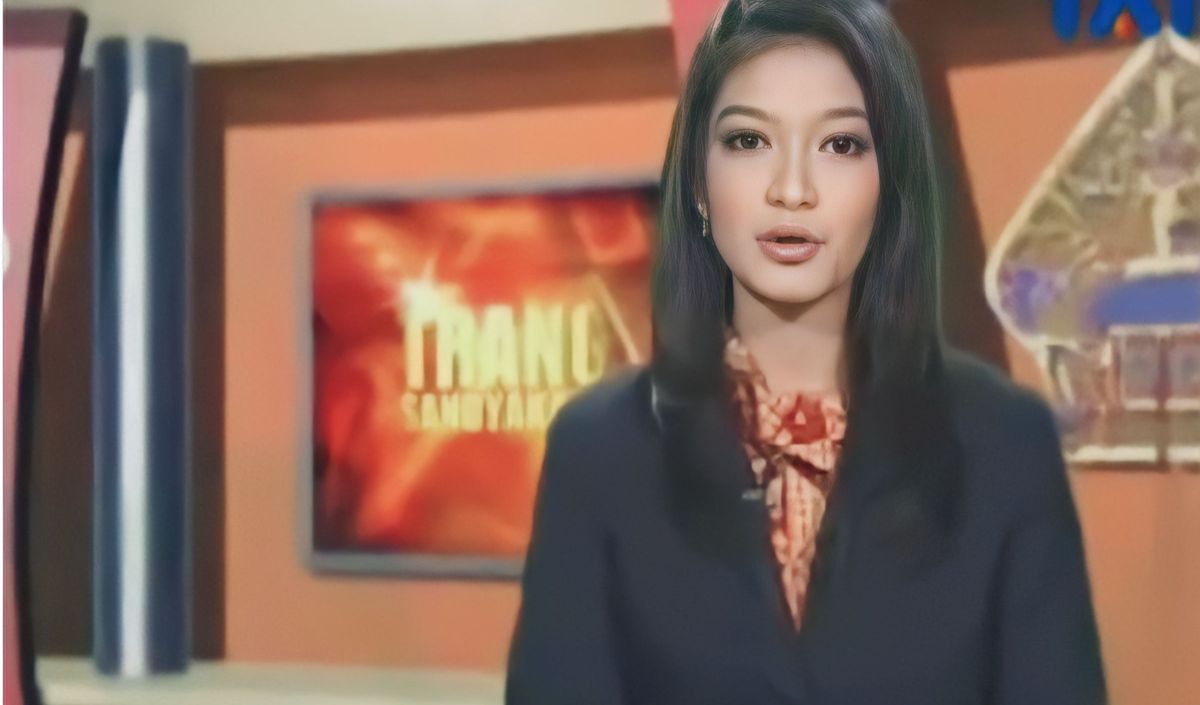 Bekerja di Televisi dan Bank